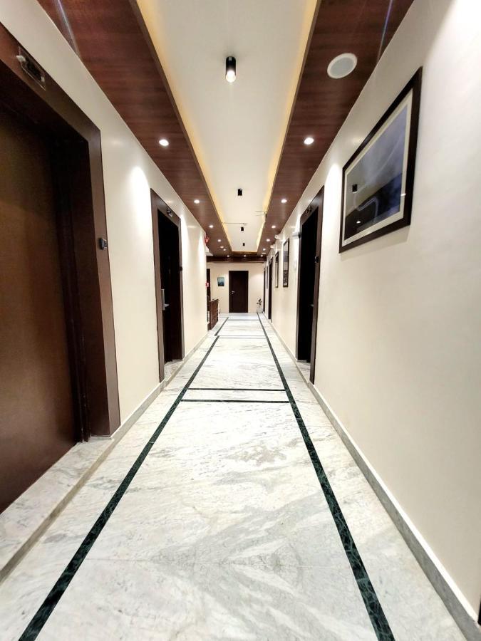 Hotel Green Rooms, Vintage Luxury Near Dal Lake Сринагар Экстерьер фото