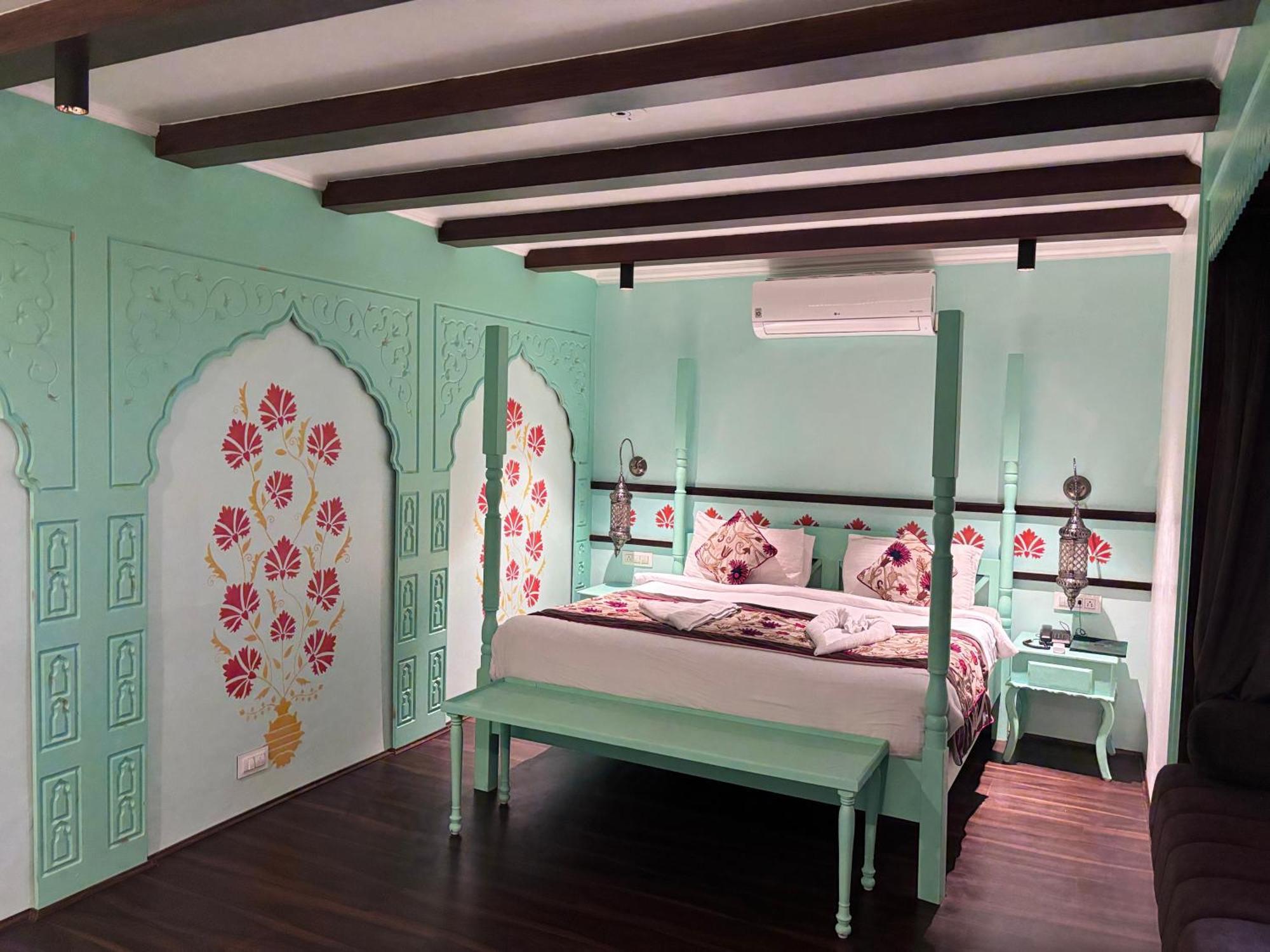 Hotel Green Rooms, Vintage Luxury Near Dal Lake Сринагар Экстерьер фото
