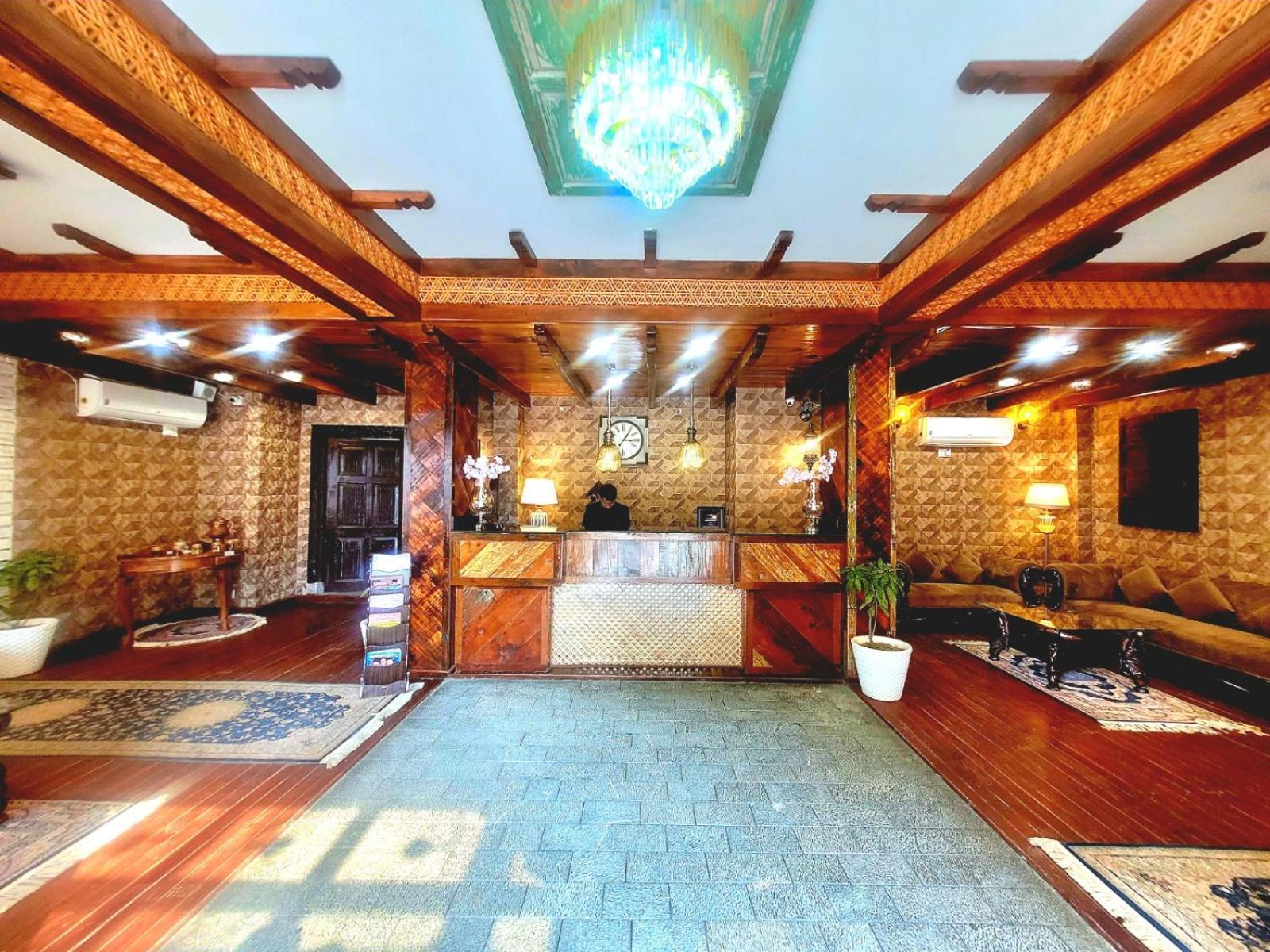 Hotel Green Rooms, Vintage Luxury Near Dal Lake Сринагар Экстерьер фото