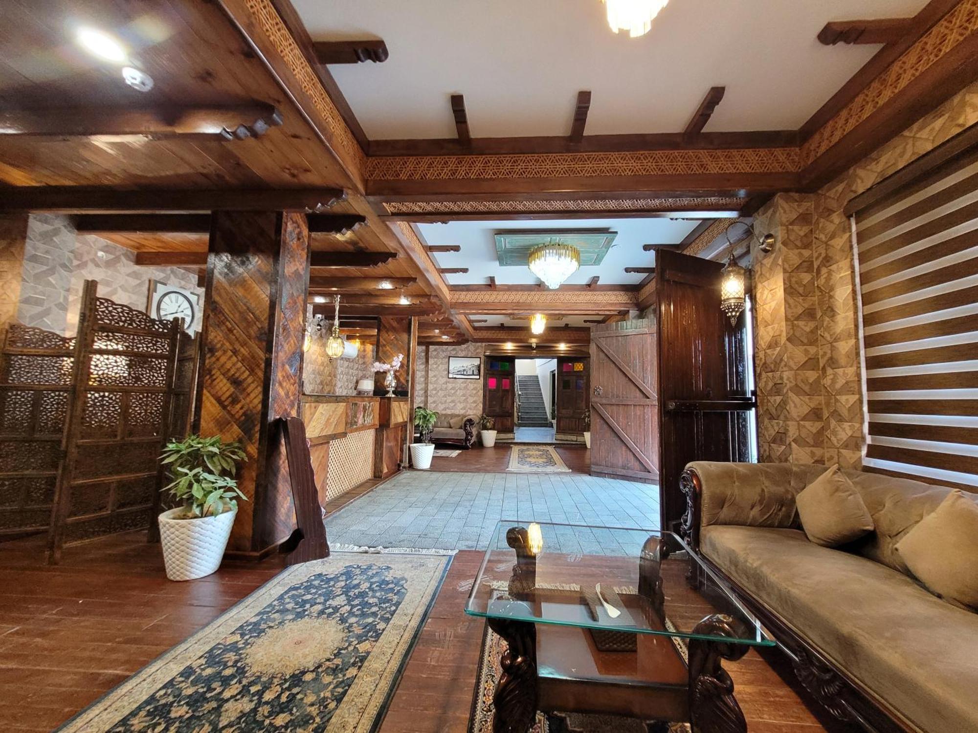 Hotel Green Rooms, Vintage Luxury Near Dal Lake Сринагар Экстерьер фото